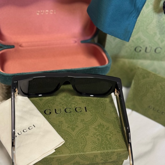 Gucci Black Sunglasses main image 4